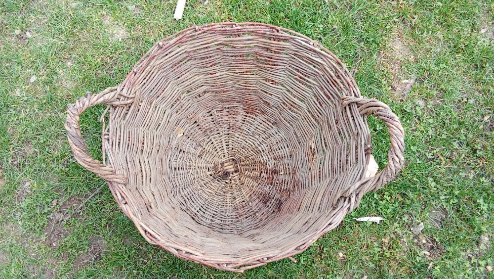 Starý velký proutěný koš - 4