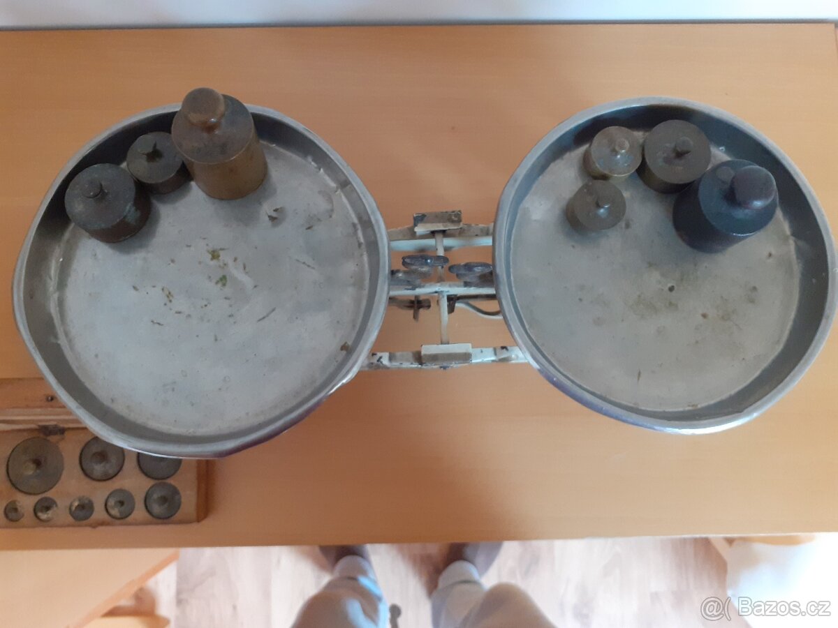 Prodáme staré váhy se závažím - 4