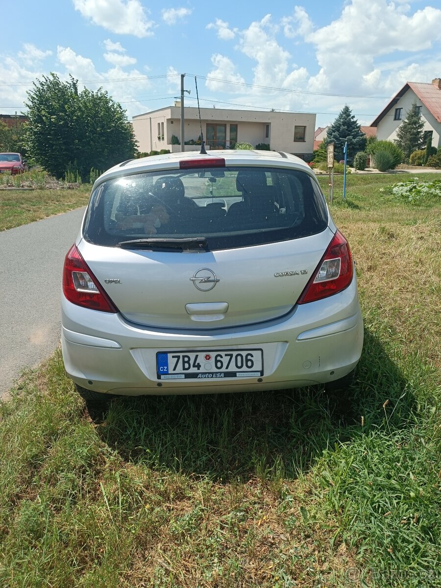 Opel Corsa - 4
