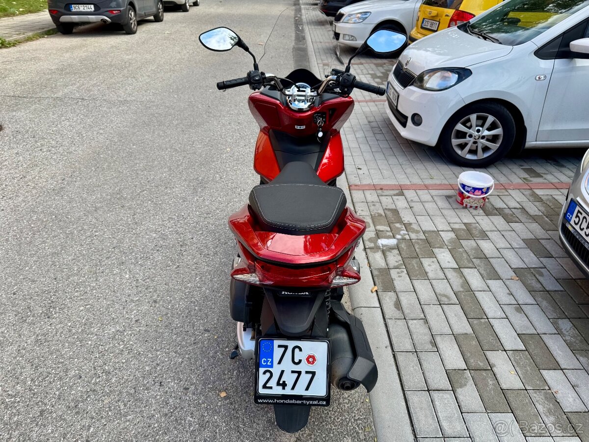 Honda PCX - 4