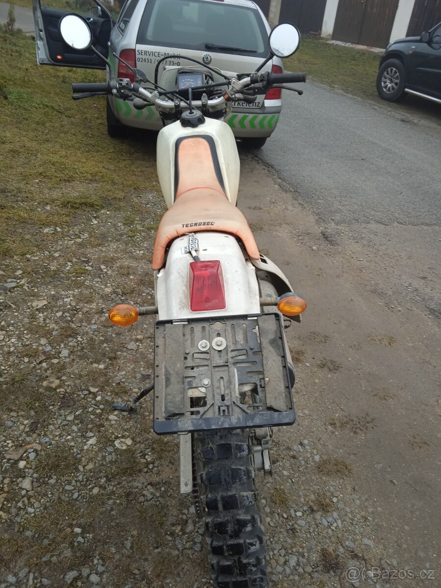Honda Xr 600 r, Zamluvené - 4