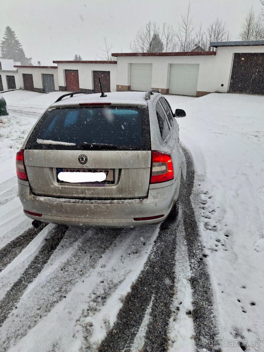 Škoda octavia 1.6 Tdi 77Kw - 4
