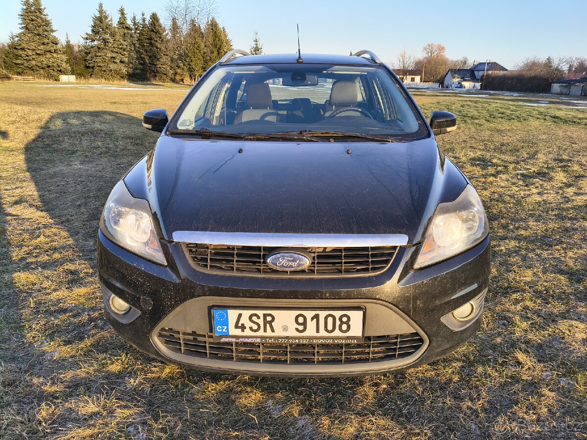 Prodám Ford Focus 1.6i 16V 74kw combi - 4