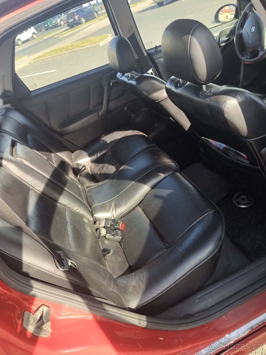 Opel Vectra B, 2.2 benzín - 4