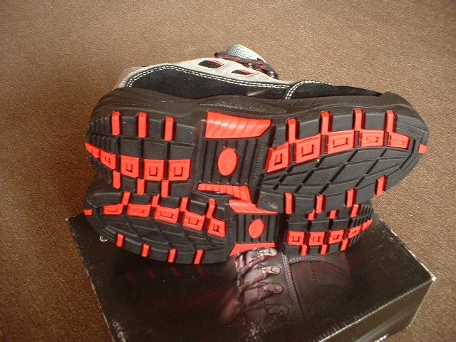 Pevná kožená pracovní obuv do práce i turistiku - premium - 4