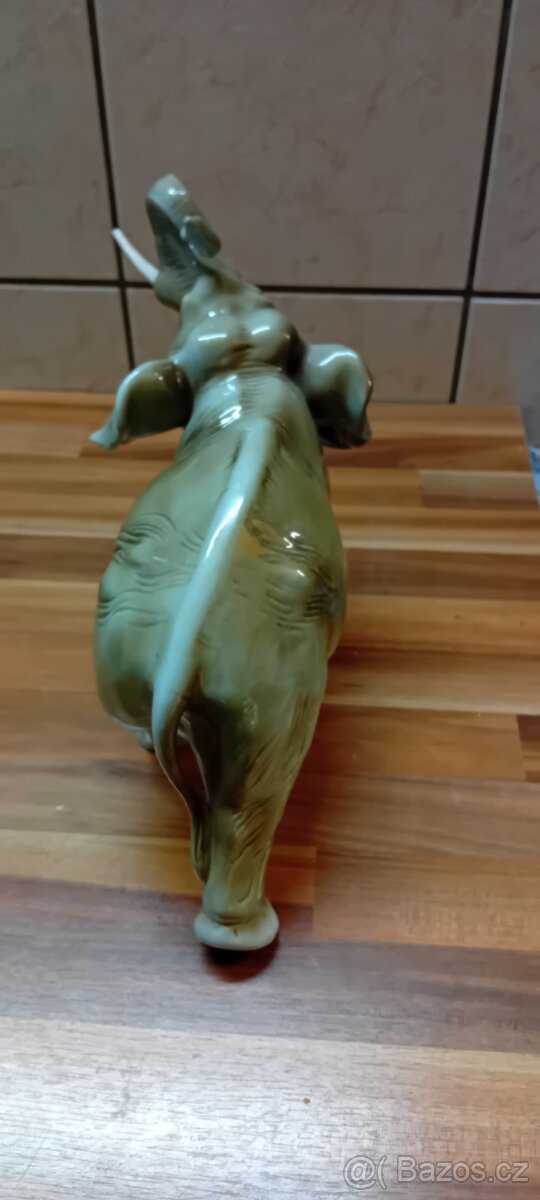 Porcelánový slon - 4