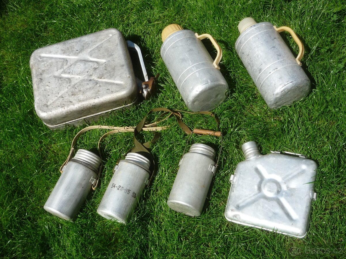 prodám příslušenství k vojenské kuchyni-kotel, velké modře s - 4