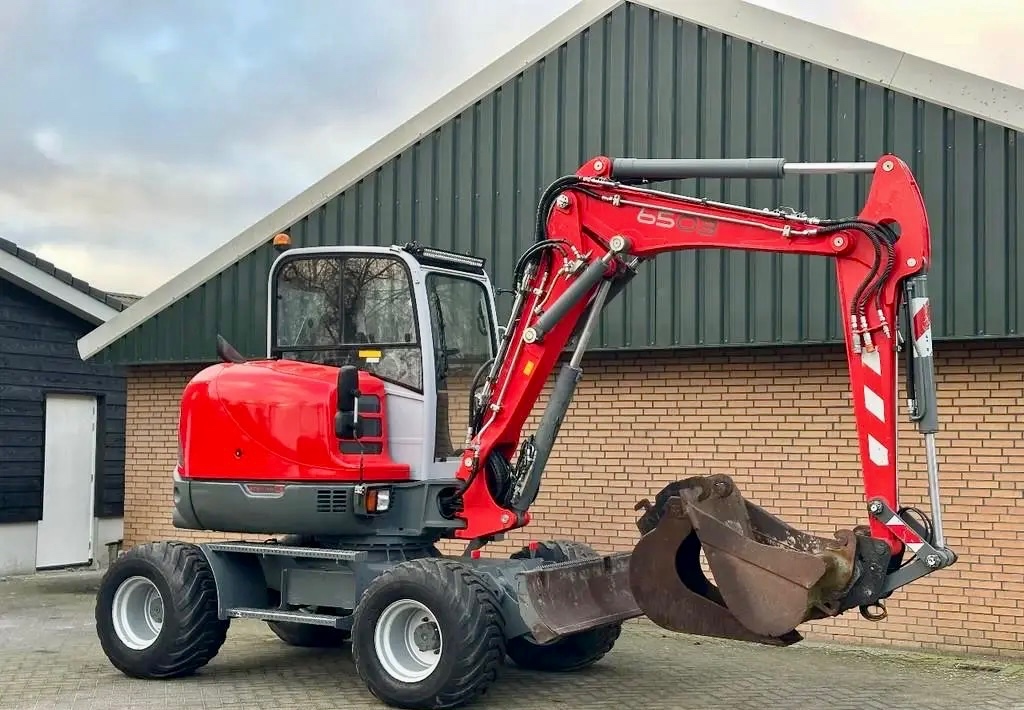 Bagr Neuson 6503 - 4