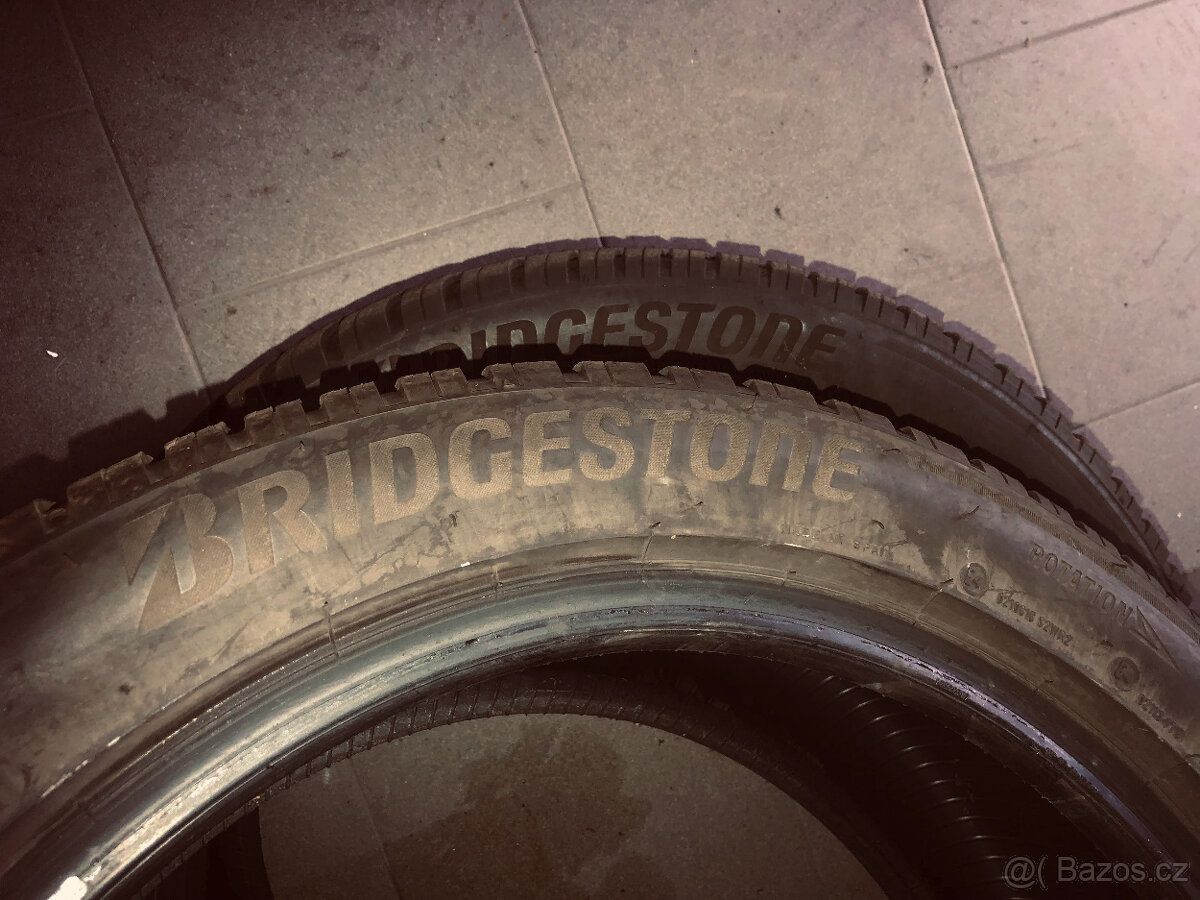 Zimní pneumatiky 235/50R19 - 4