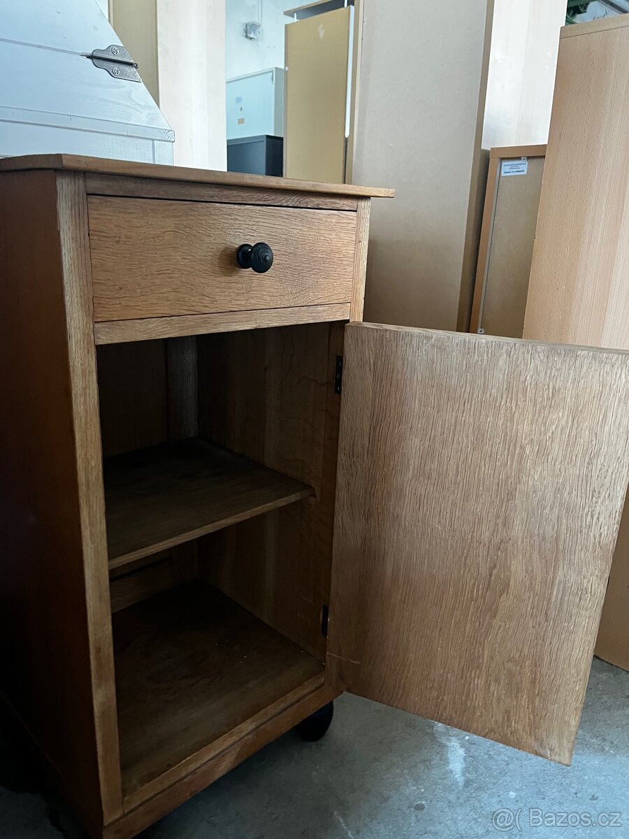 Skříňka - 4