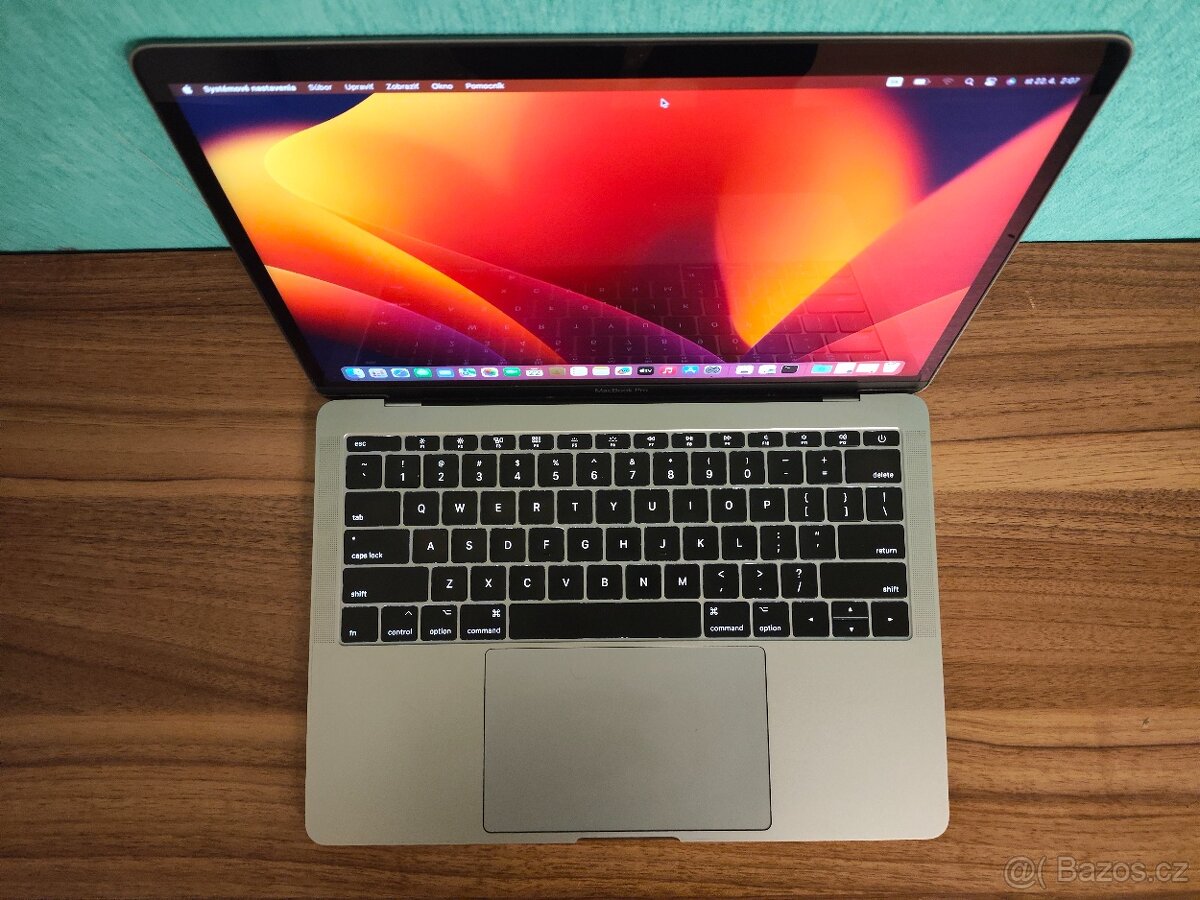 MacBook Pro 2017 | i5 • 8GB • 128GB SSD - 4