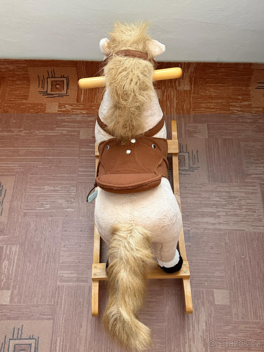 Houpací kůň - 4