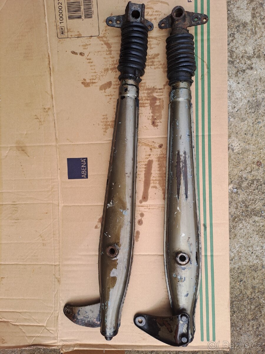 Prodám přední tlumiče na čz 150,125 - 4