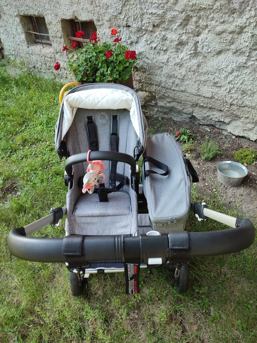 BUGABOO Donkey2 Kompletní kočárek Twin - 4