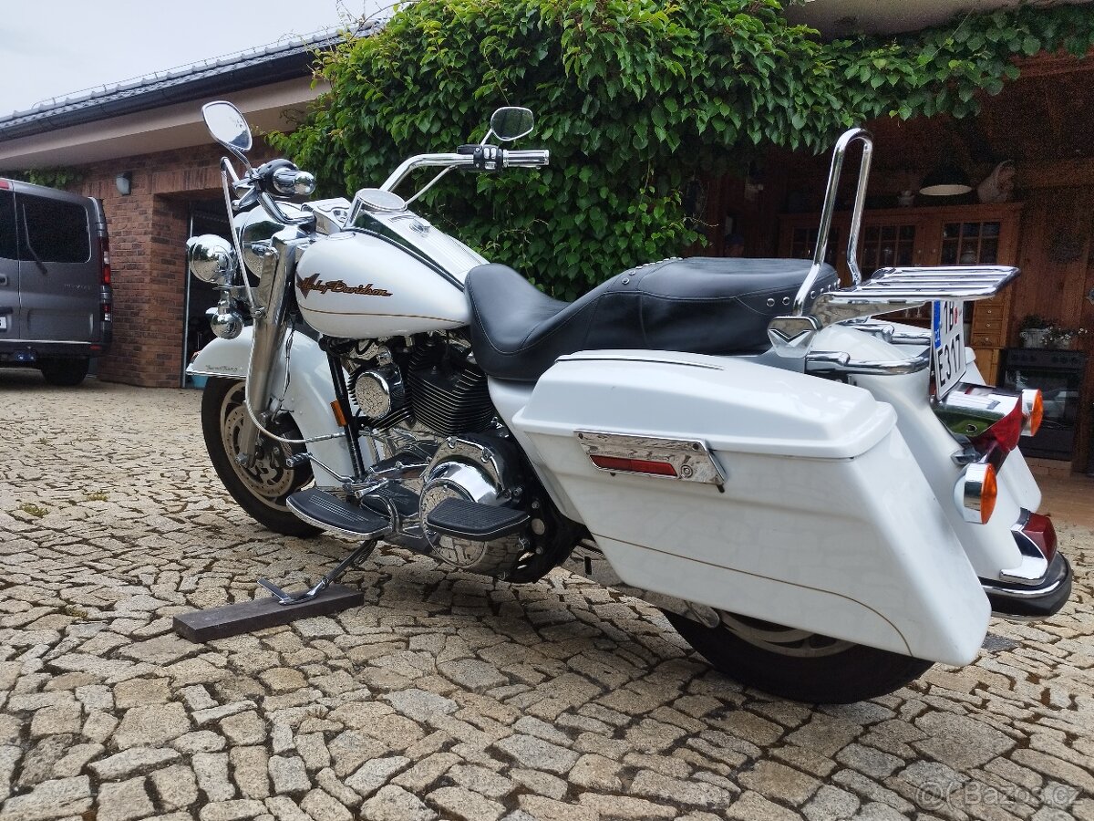 Harley Davidson ROAD KING - 4