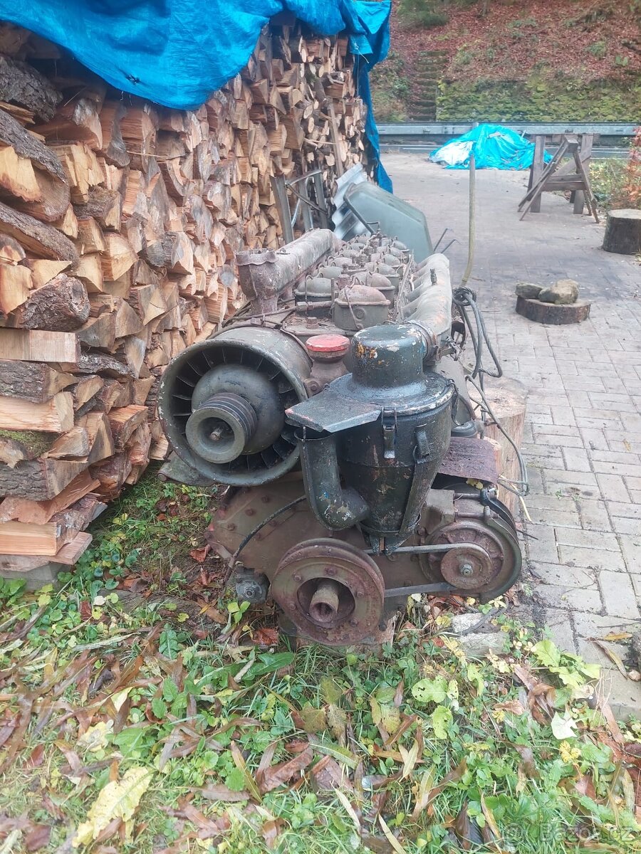 Motor s převodovkou Praha V3S - 4
