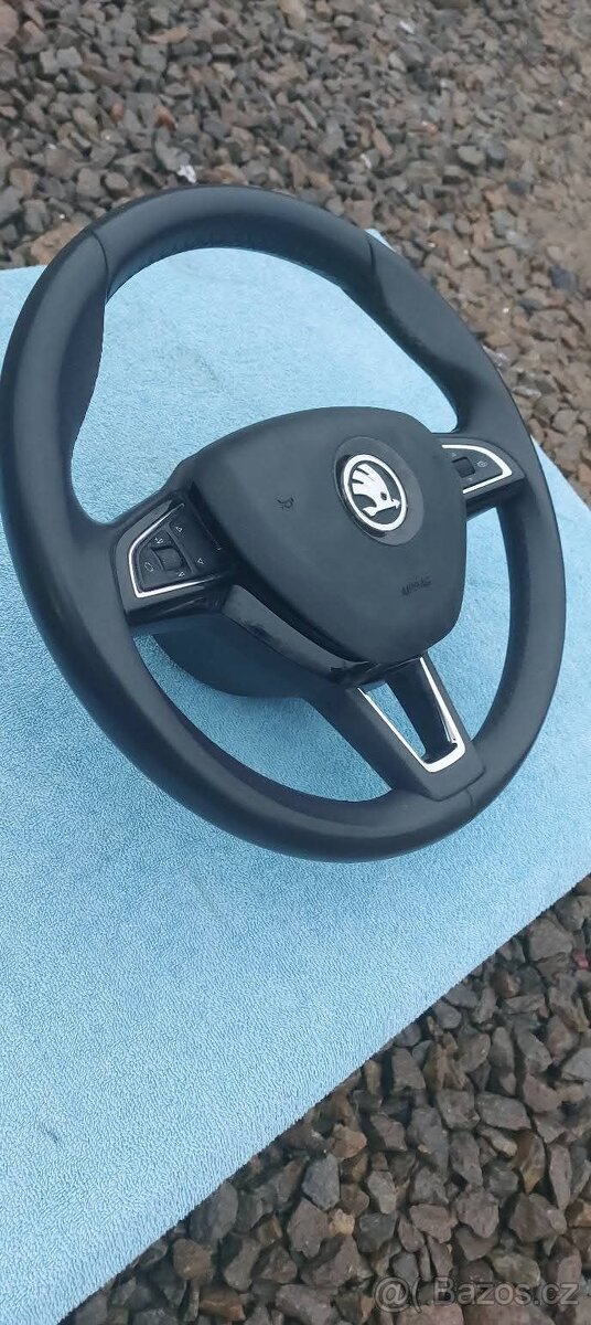 Prodam tříramenný kožený Volant Multifunkční ± Airbag Škoda - 4