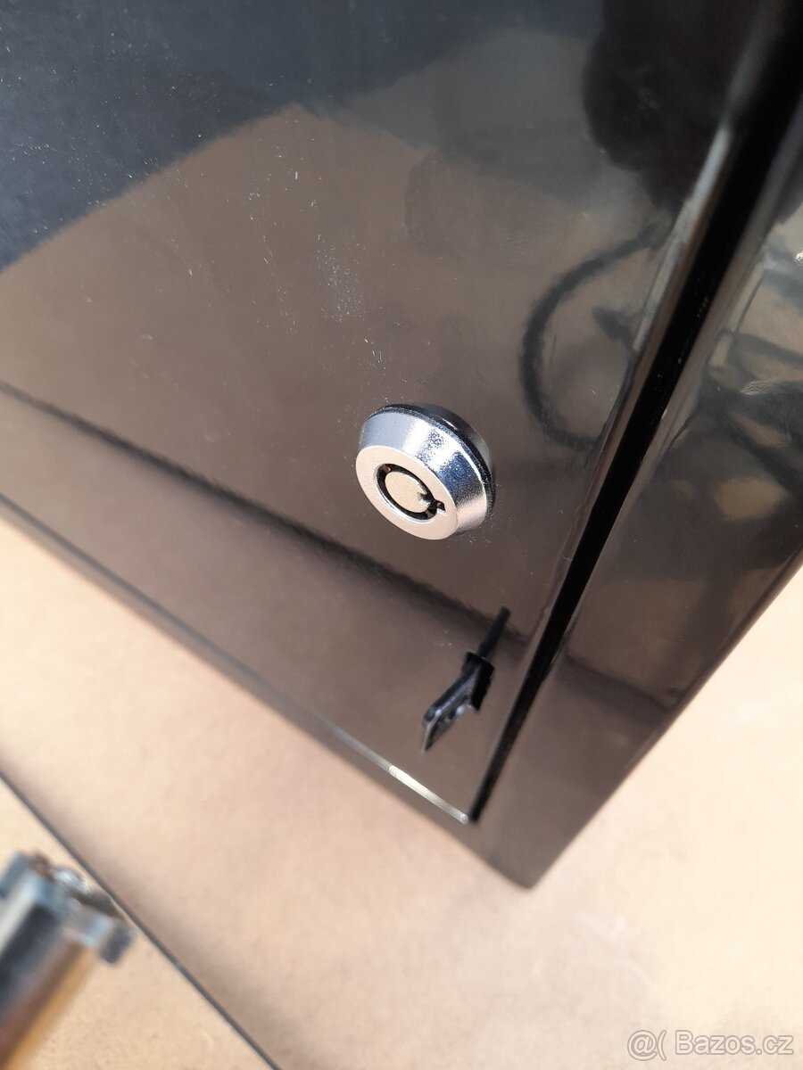 Mincovník-časový spínač pro samoobslužná zařízení - 4