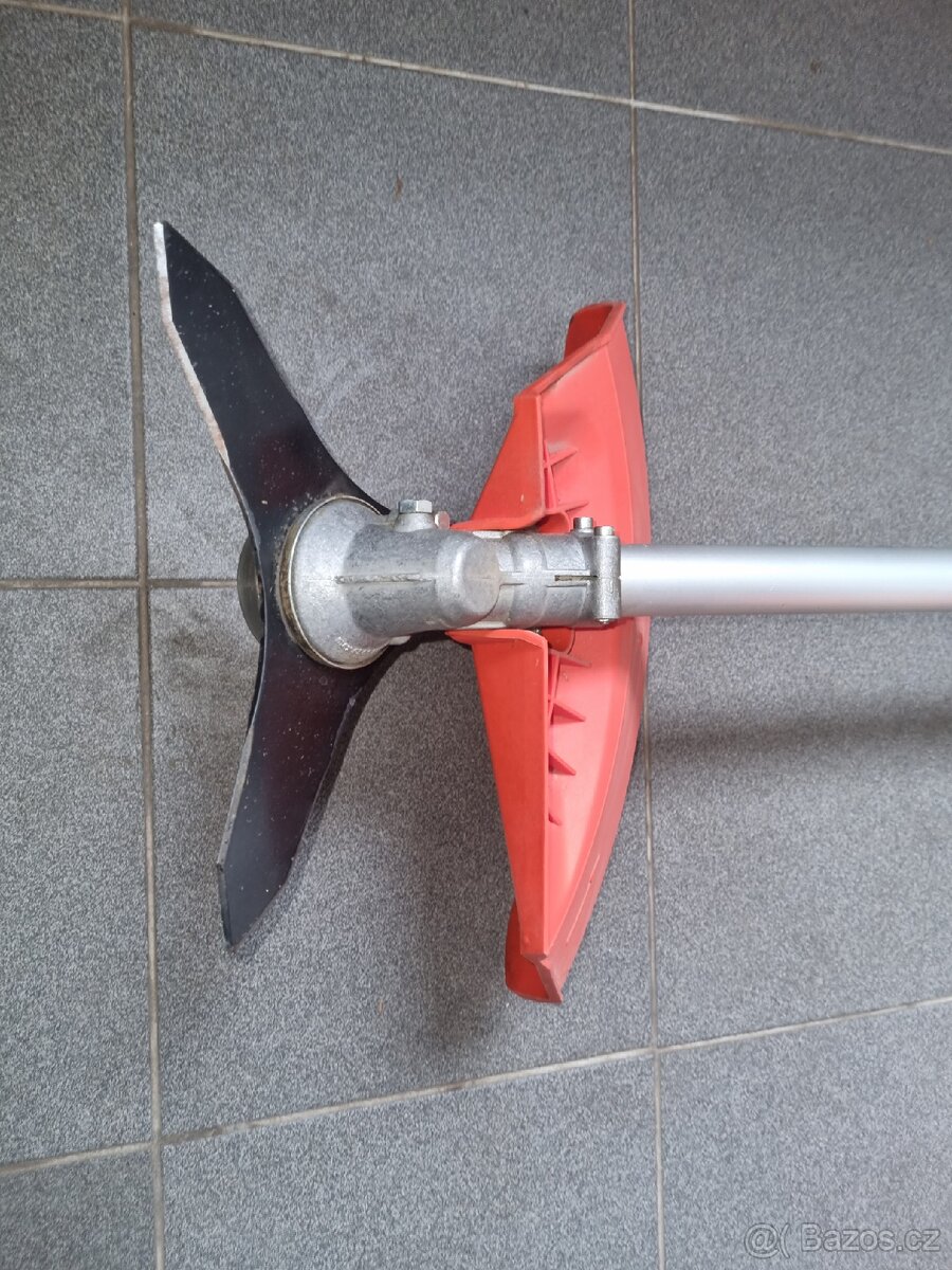 Prodám křovinořez OLEO-MAC - 4