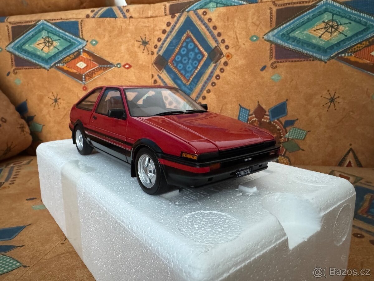Modely aut AUTOart a CMC v měřítku 1:18 - 4
