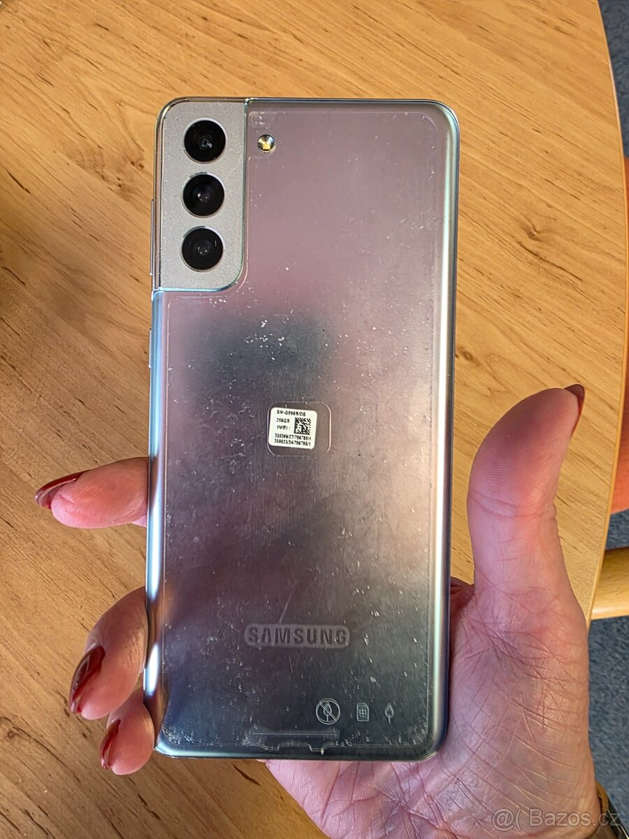 Samsung galaxy S21 plus - 4
