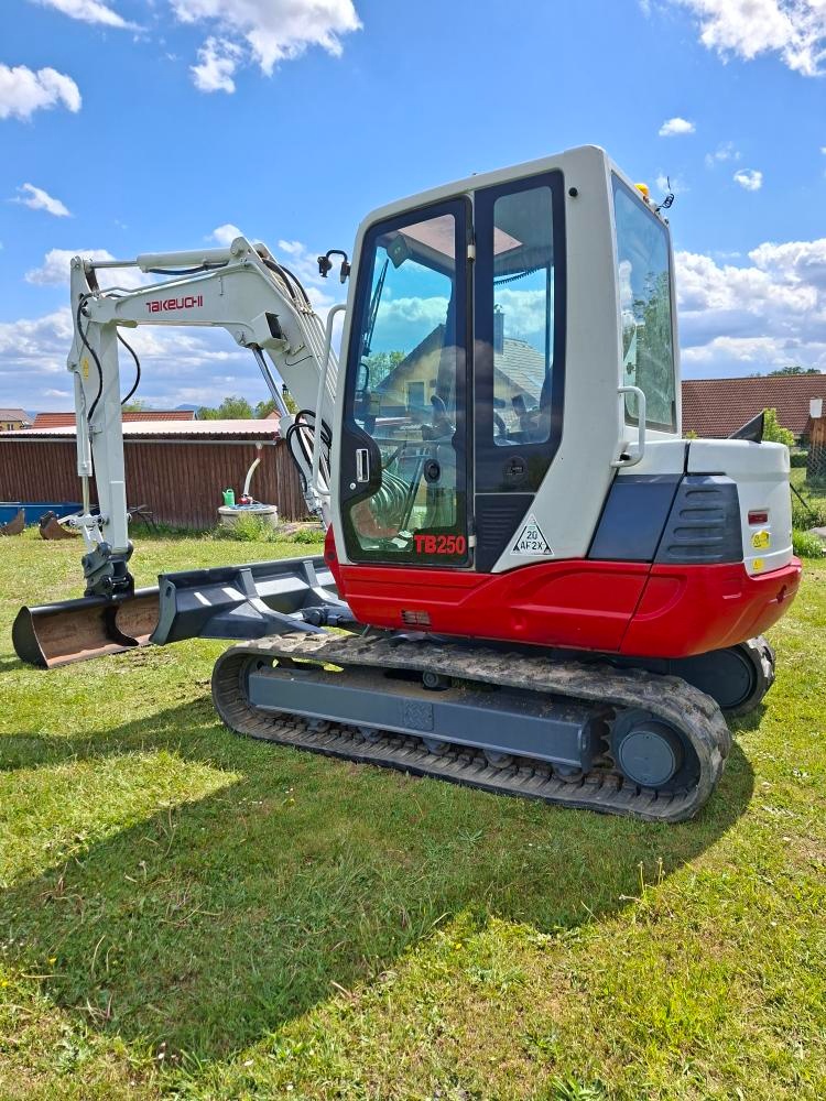 Takeuchi TB 250, klima, 3x lžíce - 4