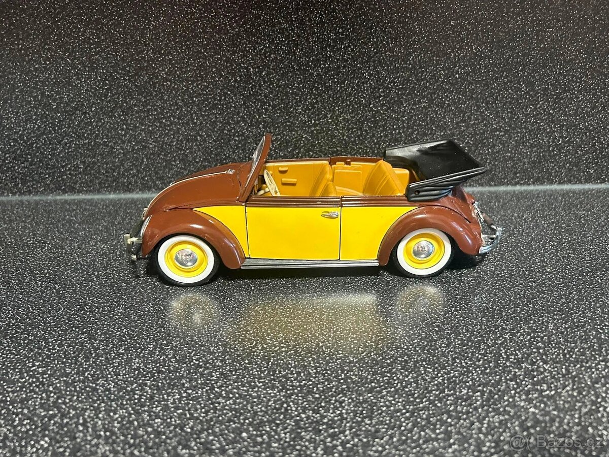 Volkswagen Beetle cabrio 1:18 - 4