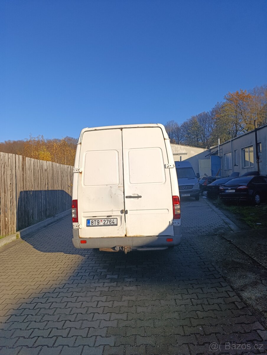 Mercedes-Benz Sprinter 2.2 CDI – 95 kW, 2006, skříňový, zadn - 4