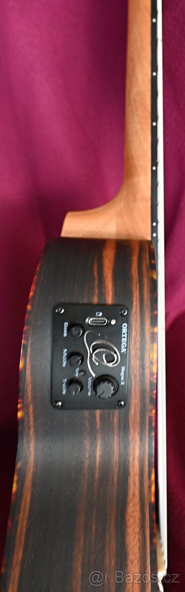 Prodám elektroakustické Guitarlele ORTEGA - 4