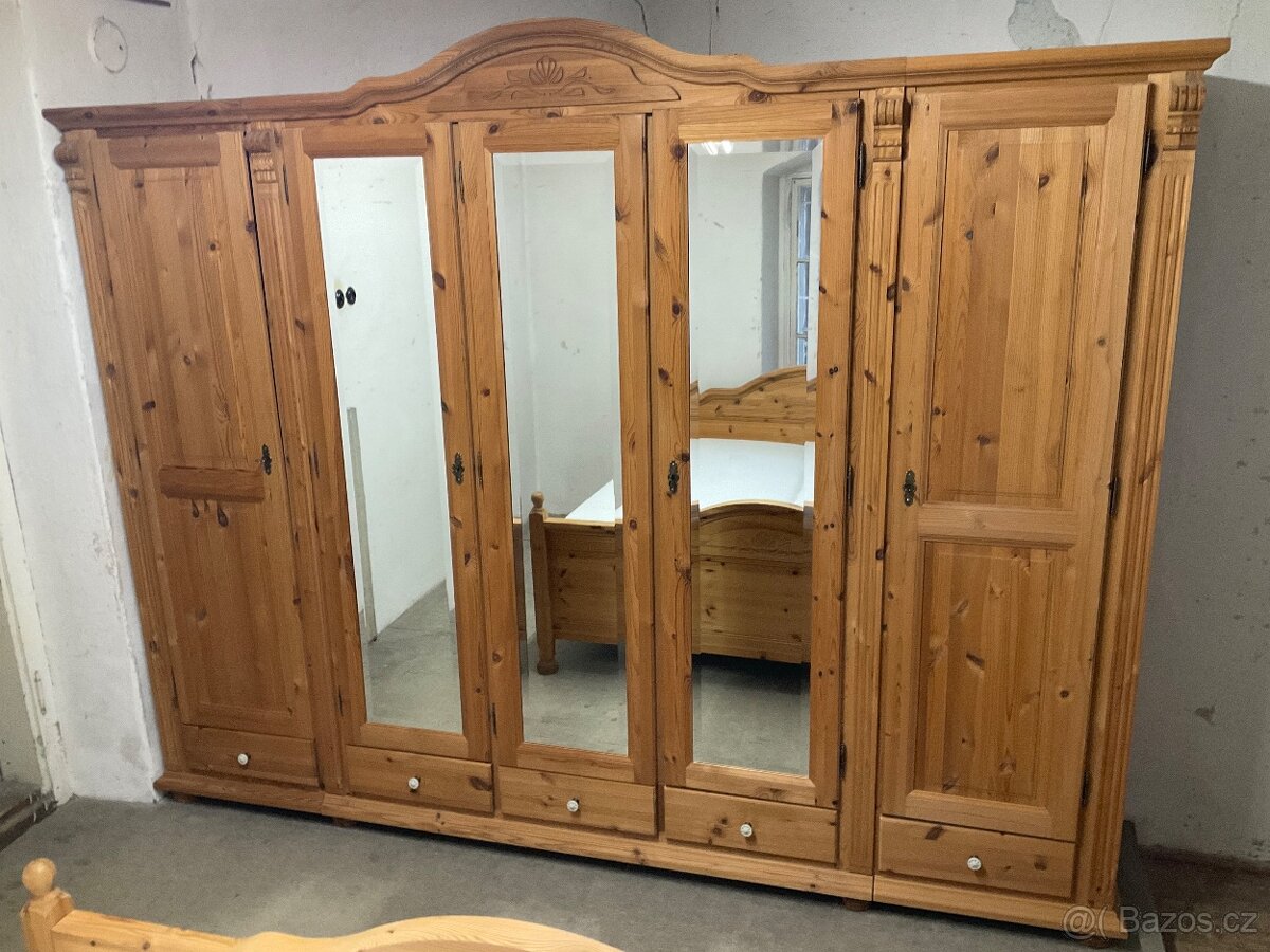 Prodám ložnici materiál voskované borovice - 4