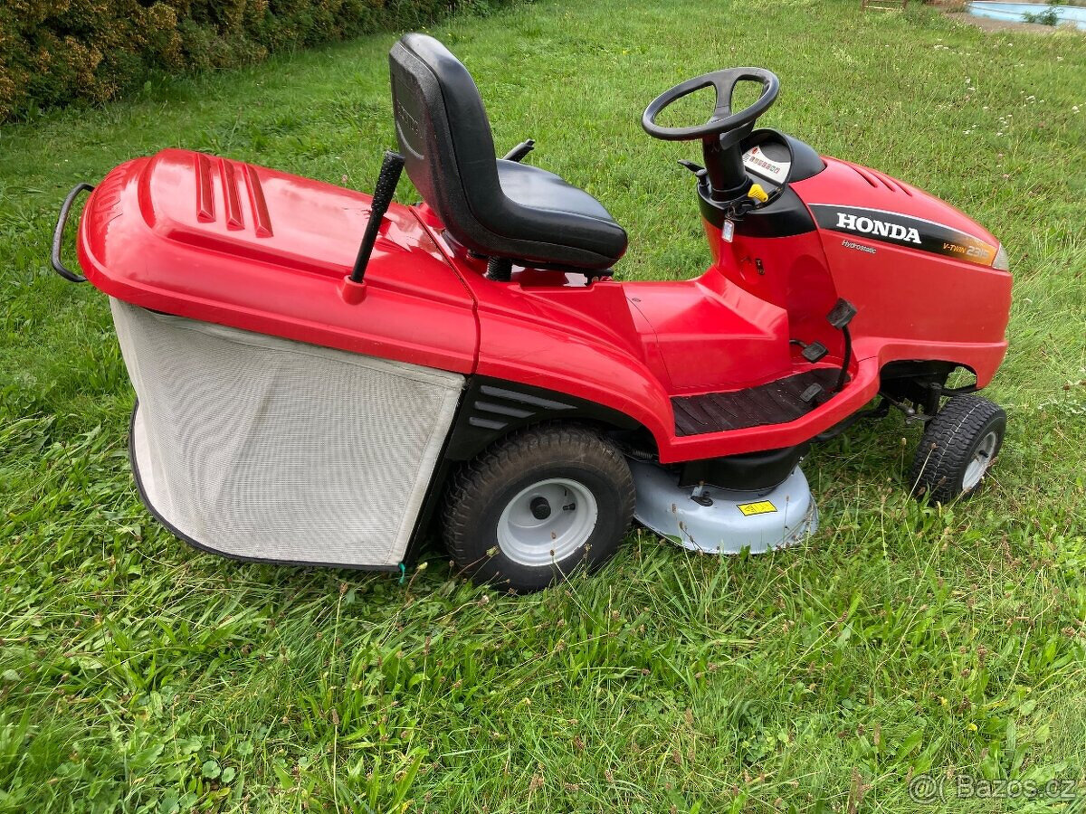 Zahradní traktor Honda 2315 - 4