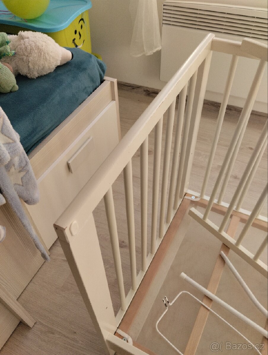 SLEVA Dětská postýlka IKEA Sniglar , matrace,další - 4