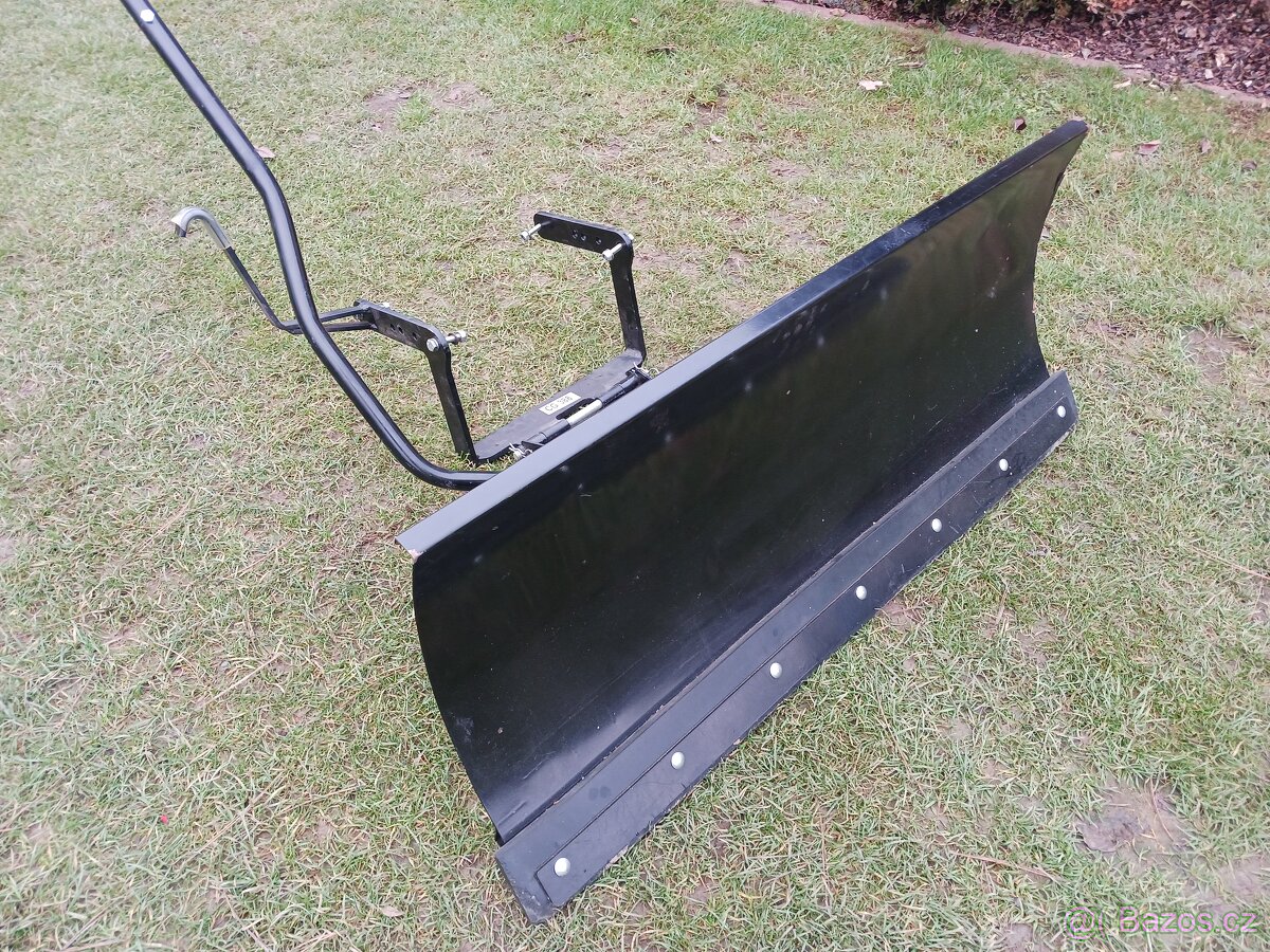 Sněhová radlice Vares+ držák na zahradní traktor - 4