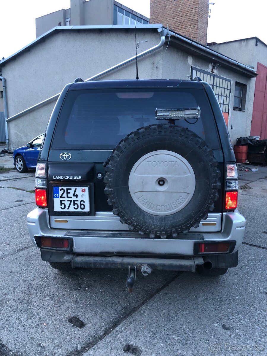 TOYOTA Land Cruiser LC 90 - 4