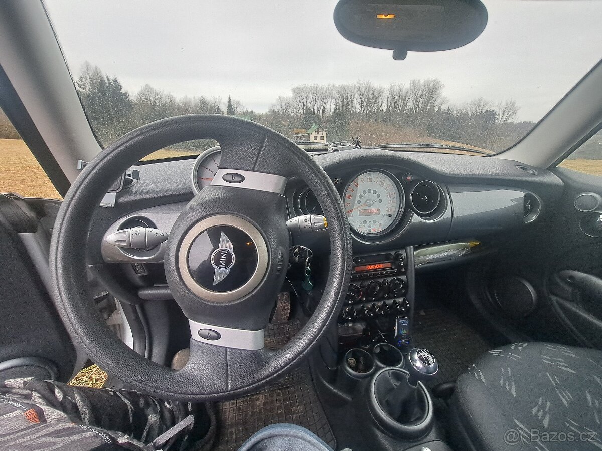 Prodám Mini cooper ONE - 4