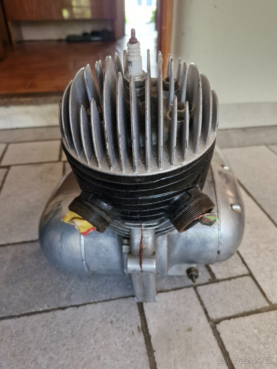 Jawa 125 malá kyvačka - 4