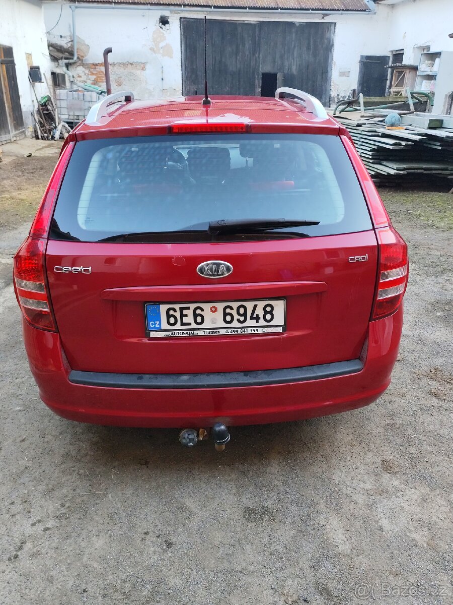 Kia ceed 1.6 crdi 84 kW r.v. 2009 - 4