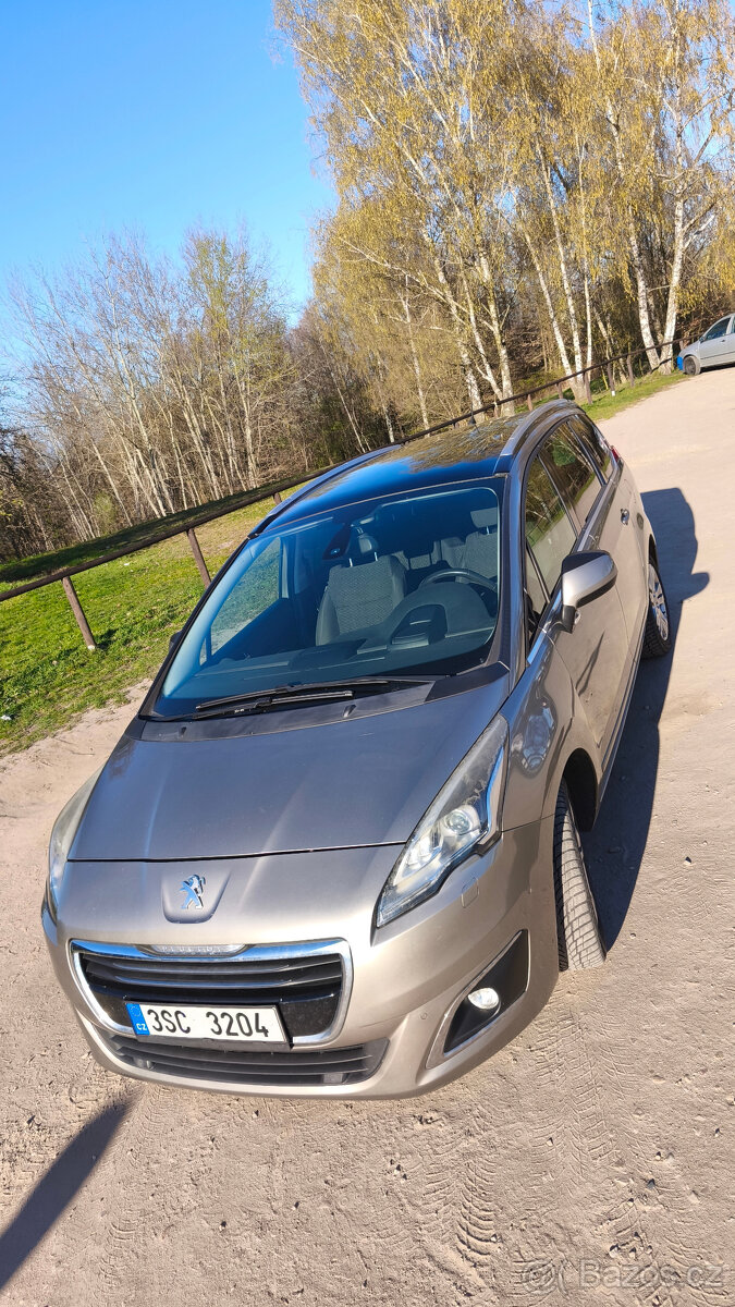 Peugeot 5008 Allure , objem 1,6 HDI - 4
