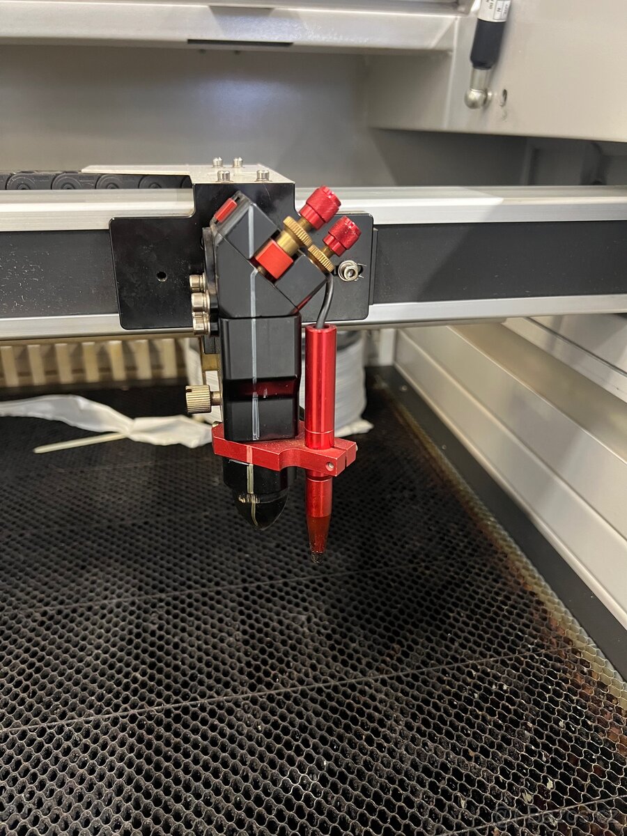 CO2 laser AEON NOVA 10 - 4