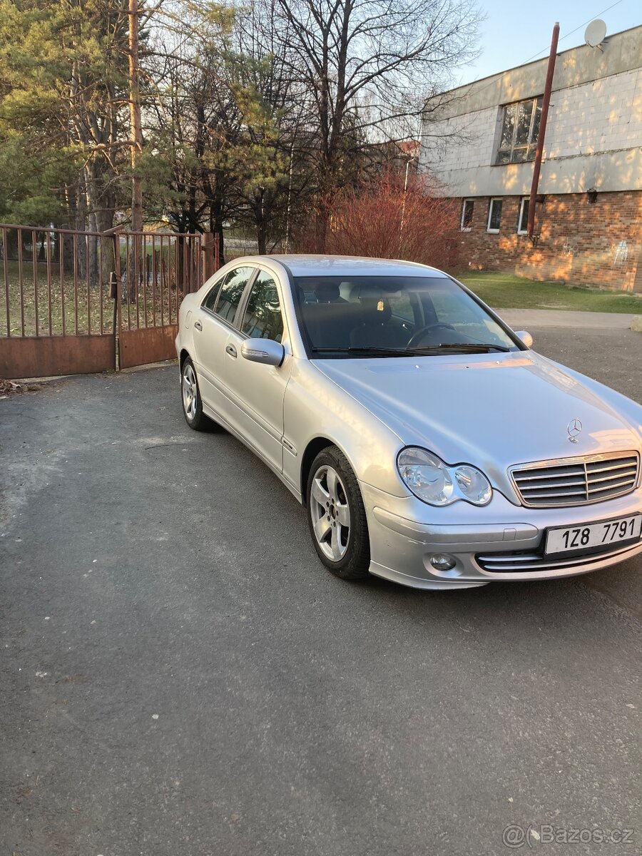 Mercedes Benz w203 c200 - 4
