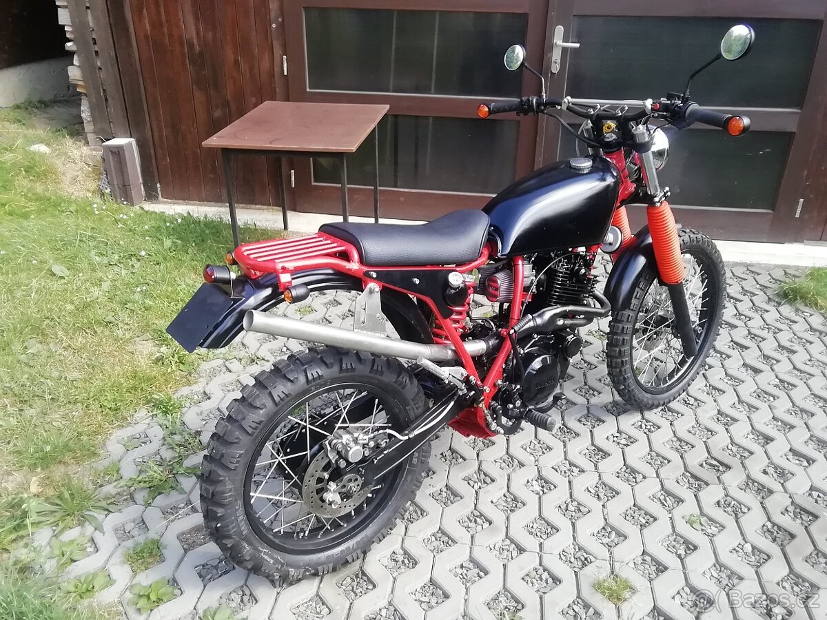 Prodám scrambler yamaha XT 600