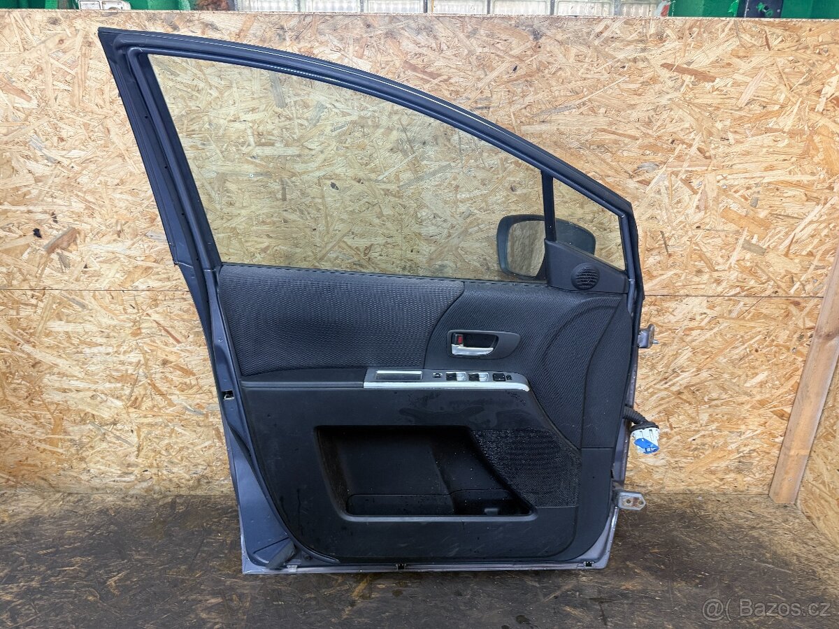 NASTROJENÉ LEVÉ PŘEDNÍ DVEŘE MAZDA 5 - 4