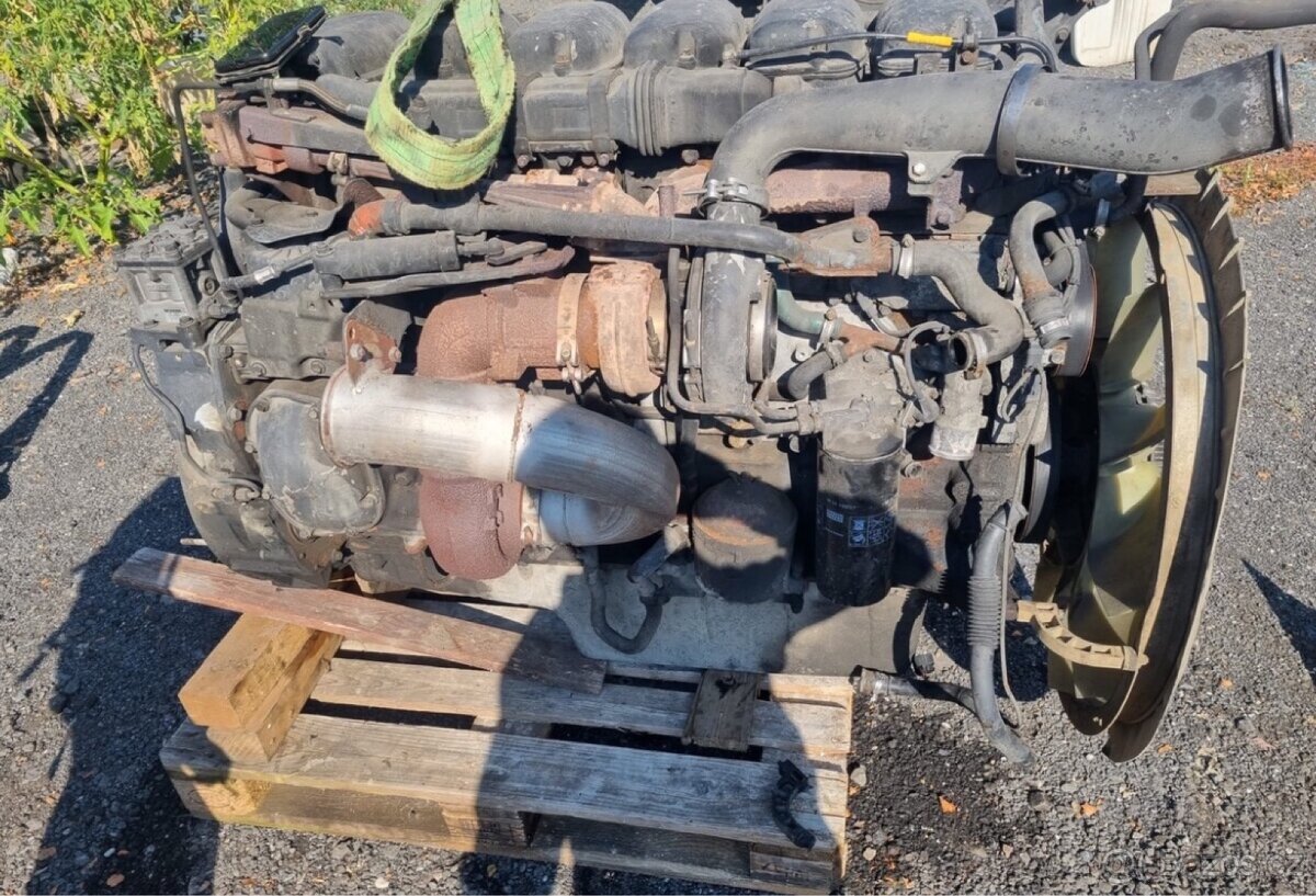Motor R420 Scania na prodej - 4