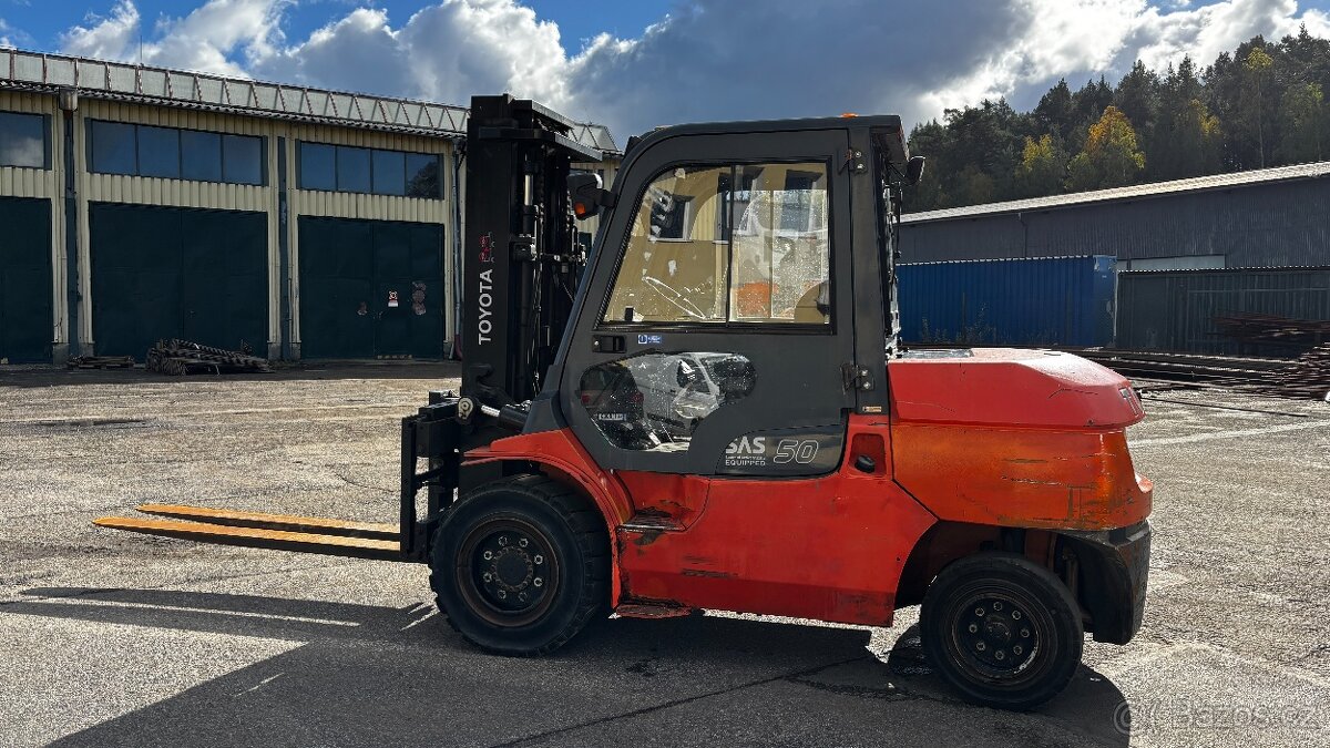 VZV Toyota zdvih 5 tun diesel 6 válec pozicioner DOHODA - 4