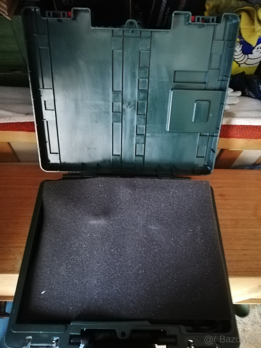 METABO jednorychlostní příklepová vrtačka v setu SBE 650, - 4