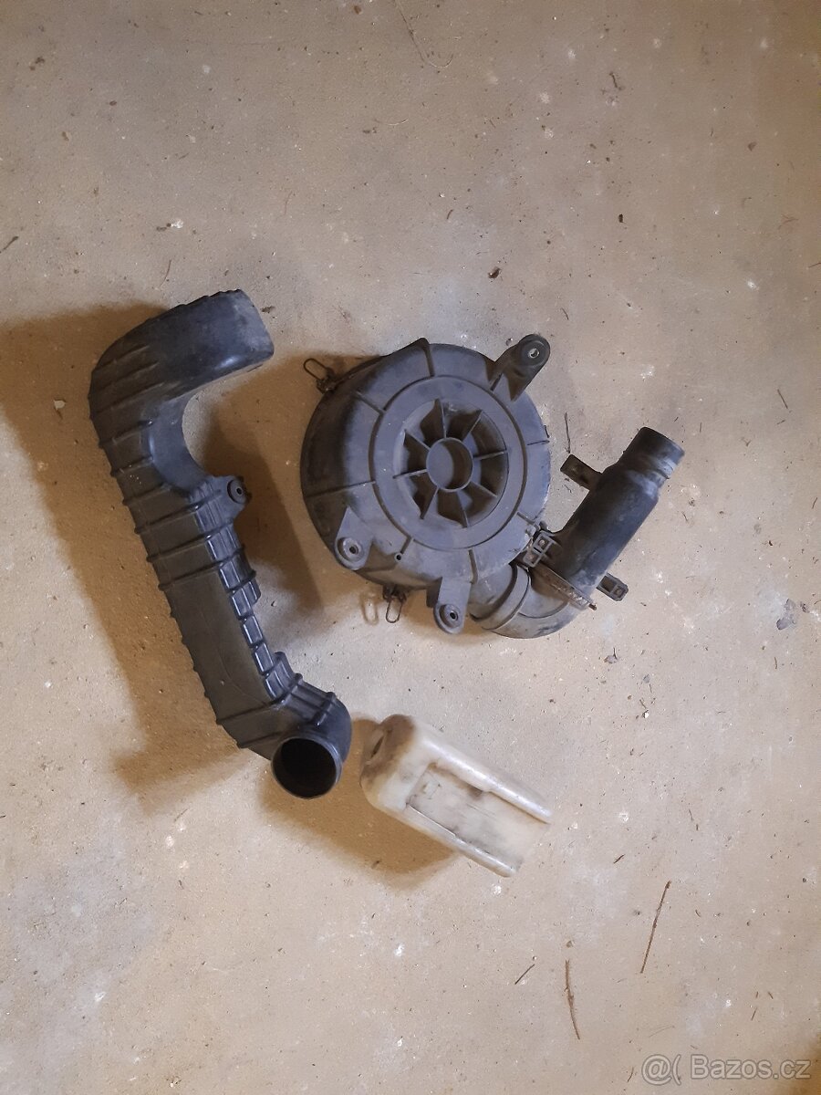 Zbytky dílů Suzuki Samurai - 4