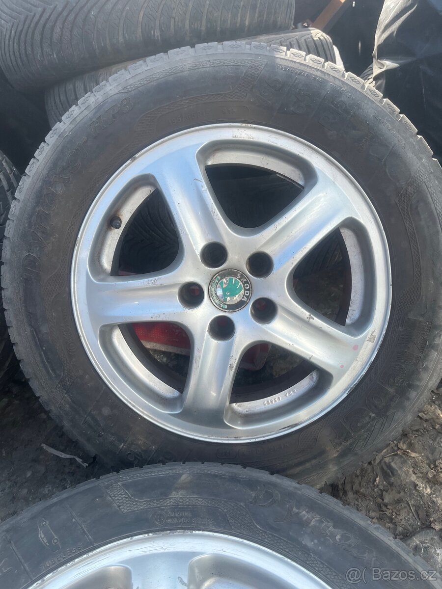 Pneu 195/65 R15 na ALU diskách 5x100 - 4