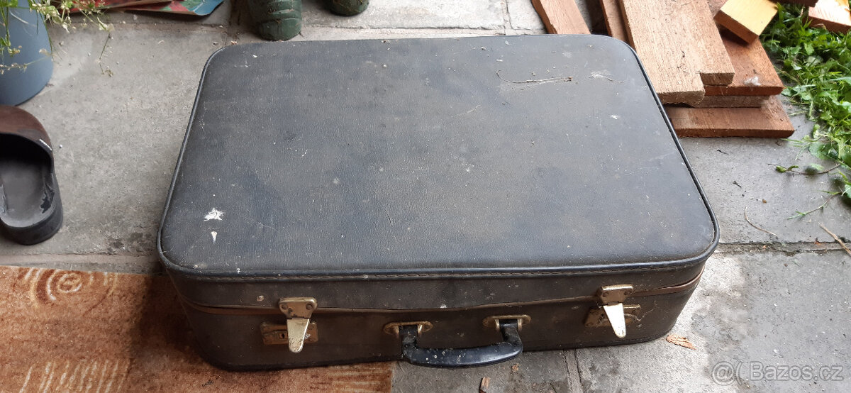 Staré kufry - dekorace - 4