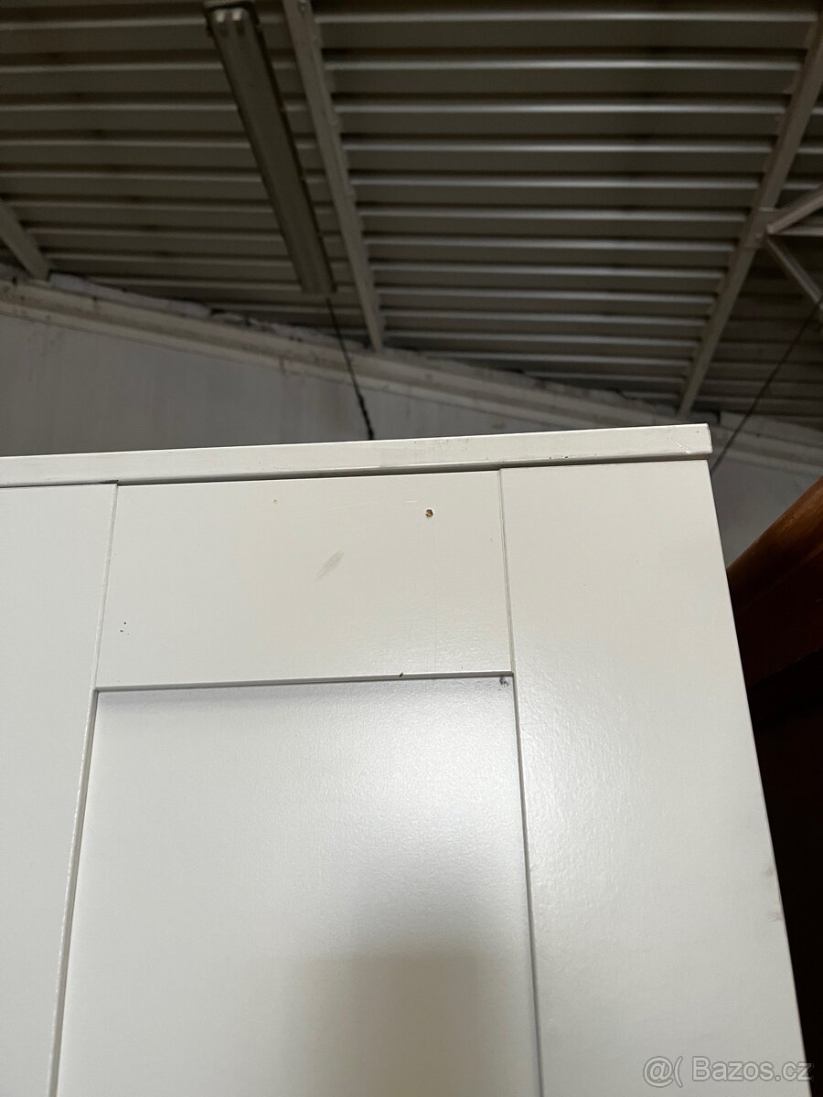 Šatní skříň - 4