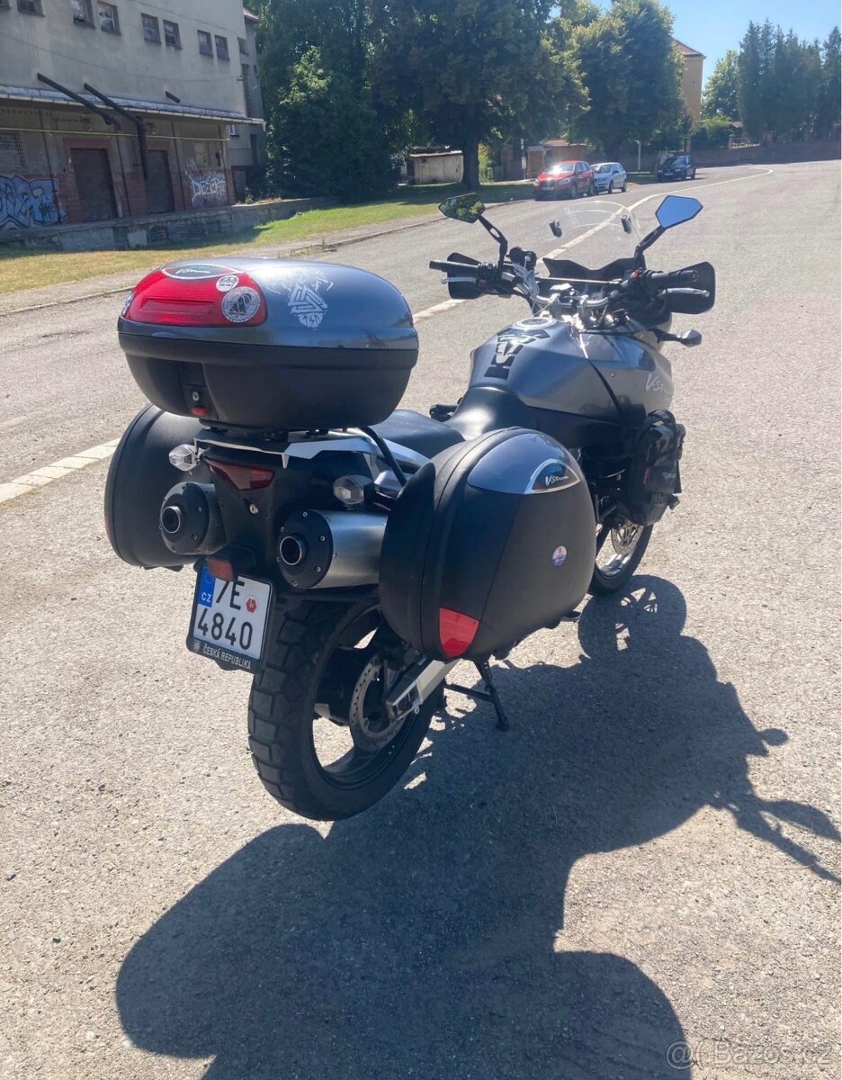 Suzuki V-Strom DL1000 - 4